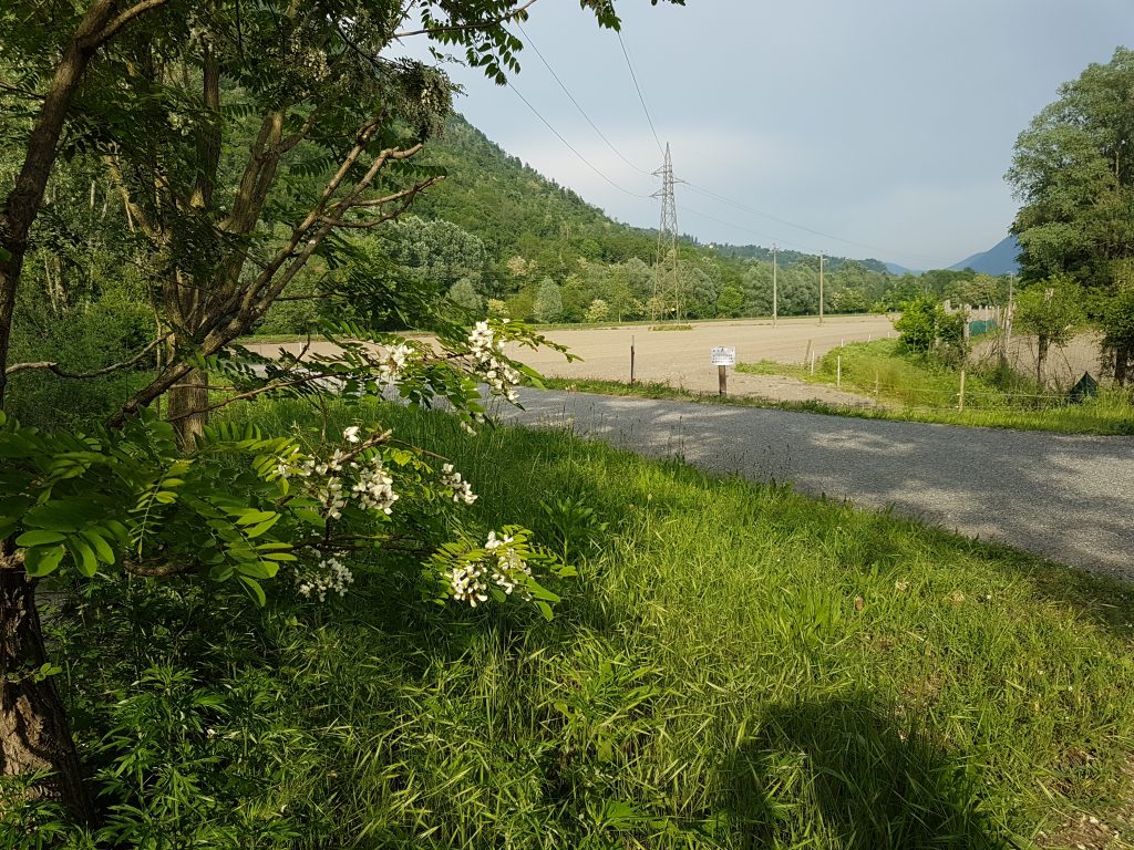 camminata ciclabile Laveno Mombello Cittiglio - Lago e cascata in provincia di Varese